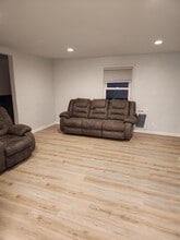 9350 Whitall Ln in Grosse Ile Township, MI - Building Photo - Building Photo