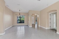 15007 Sundial Pl in Lakewood Ranch, FL - Foto de edificio - Building Photo