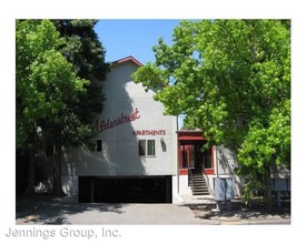 Alderstreet Apartments in Eugene, OR - Building Photo - Building Photo