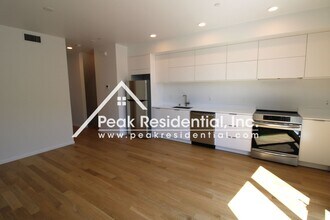 2437 Binnen Ln in Sacramento, CA - Building Photo - Building Photo