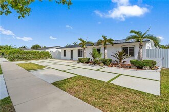5103 SW 128th Pl in Miami, FL - Building Photo - Building Photo