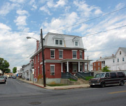 812-814 W Washington St in Hagerstown, MD - Building Photo - Building Photo