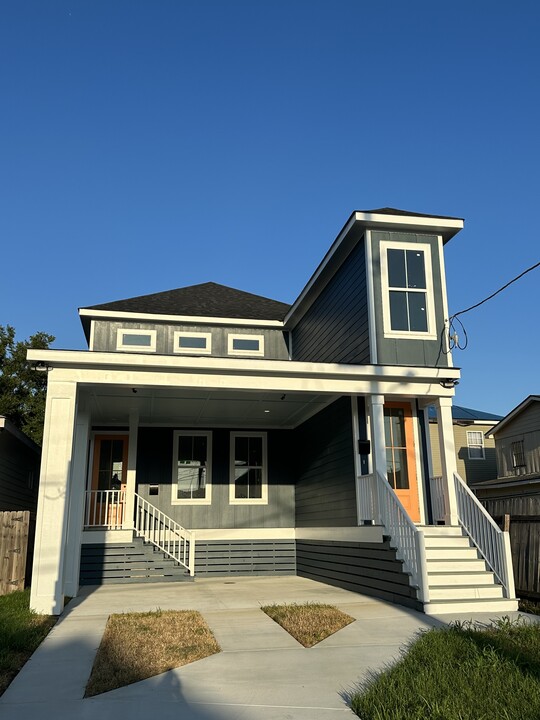 3526 Gibson St in New Orleans, LA - Building Photo