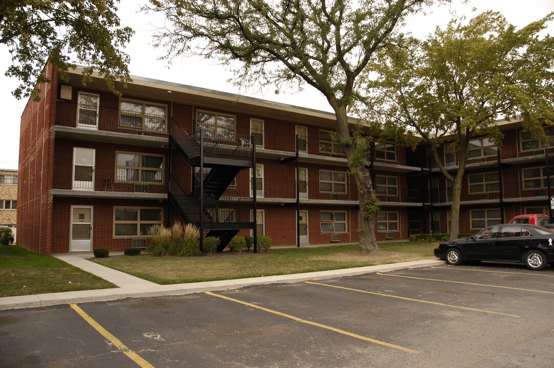 Oak Lawn Gardens in Oak Lawn, IL - Foto de edificio