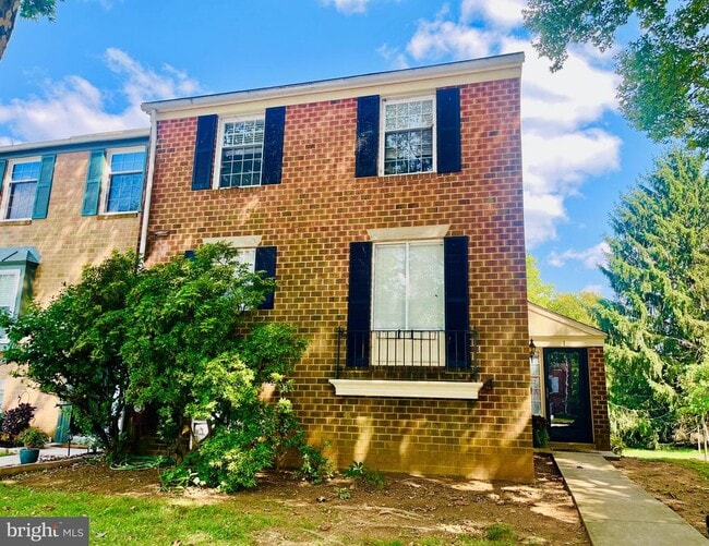 property at 1 Crotona Ct