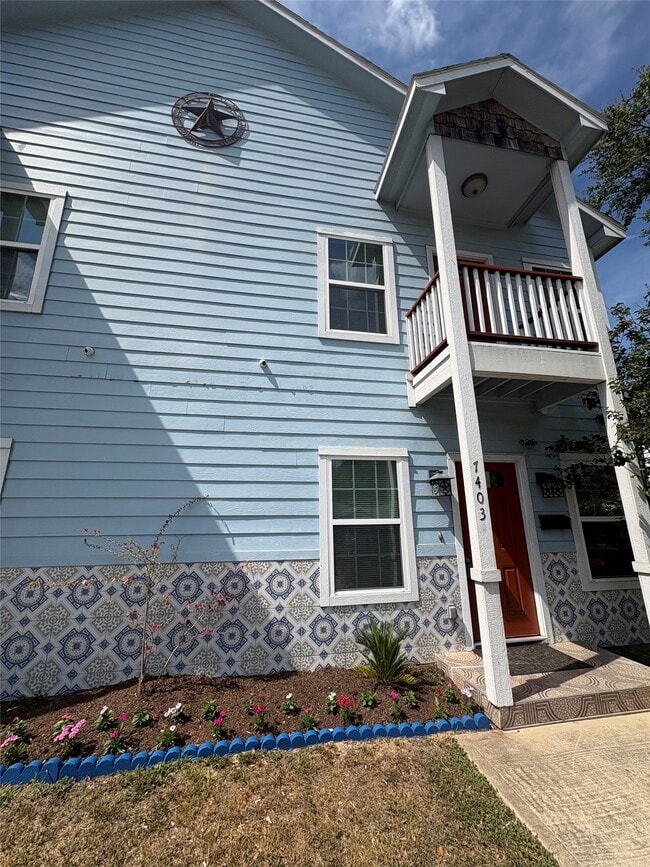 property at 7403 Buena Vista St