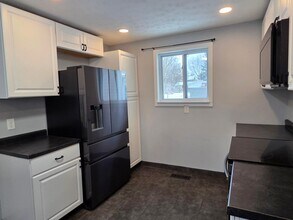 255 E 9th St in Ashland, OH - Building Photo - Building Photo