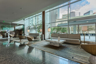 The Statler Residences in Dallas, TX - Foto de edificio - Lobby