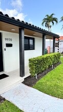 9970 SW 13th Ter, Unit Near FIU off of 8th ST in Miami, FL - Foto de edificio - Building Photo
