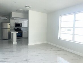 425 SW 18th Ave in Fort Lauderdale, FL - Building Photo - Building Photo