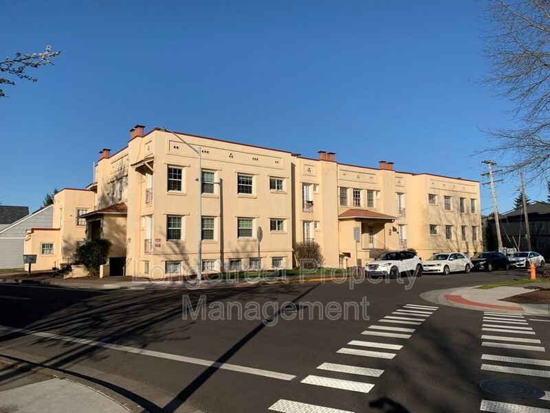 205 NW Kings Blvd in Corvallis, OR - Building Photo