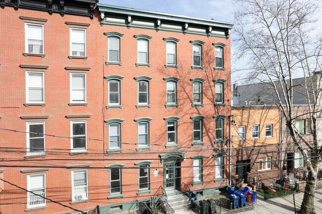 807 Garden St in Hoboken, NJ - Foto de edificio - Building Photo