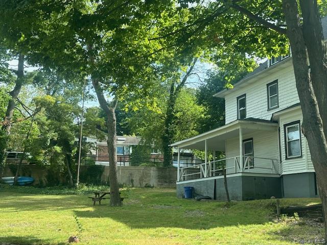 17 Crescent Dr in Huntington, NY - Building Photo - Building Photo