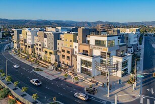 Marlowe Palomar Heights in Escondido, CA - Building Photo
