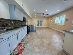 349 Mahogany Dr in Key Largo, FL - Building Photo - Building Photo