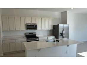 2991 Maloof Dr in Davenport, FL - Building Photo - Building Photo