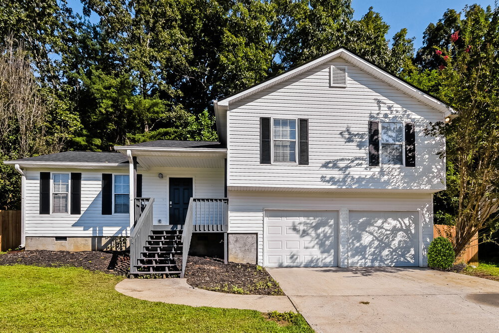 412 Ivy Crest Dr in Dallas, GA - Building Photo