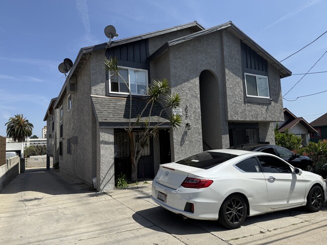 620 N Benton Way, Unit 3
