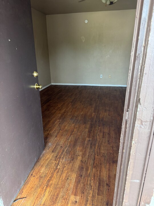 750 Bonham St in Paris, TX - Building Photo