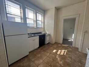 5208-5240 Stanton Avenue in Pittsburgh, PA - Building Photo - Building Photo