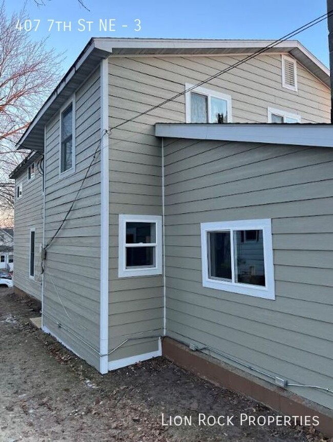 property at 407 7th St NE