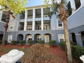 3561 Conroy Rd in Orlando, FL - Building Photo