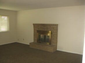 9001 Brydon Way in Sacramento, CA - Building Photo - Building Photo