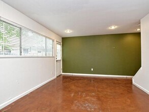 604 Franklin Blvd in Austin, TX - Building Photo - Building Photo
