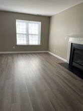 4 Sherbourne Ct in Greensboro, NC - Building Photo - Building Photo