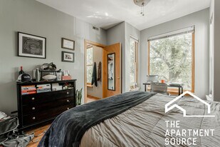 3036 N Seminary Ave, Unit 3 in Chicago, IL - Building Photo