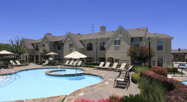 Camden Shadow Brook in Austin, TX - Building Photo - Building Photo