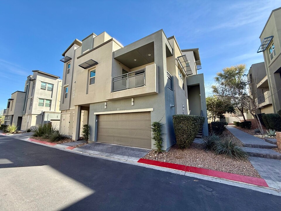 11237 Rainbow Peak Ave in Las Vegas, NV - Building Photo