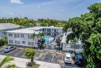 1843 Dewey in Hollywood, FL - Foto de edificio - Building Photo