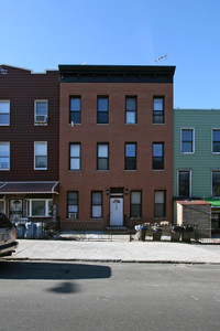 136 23rd St in Brooklyn, NY - Foto de edificio - Building Photo