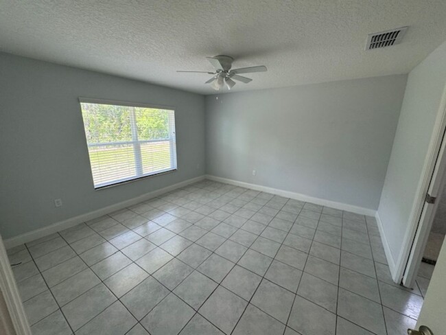 17 Providence Ln in Palm Coast, FL - Building Photo - Building Photo