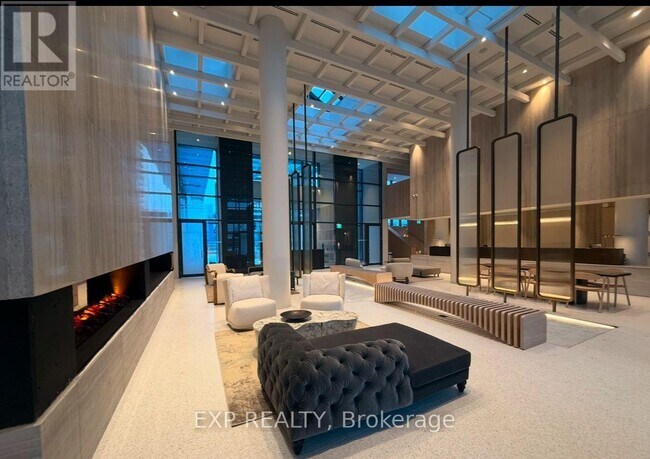 195 Commerce St in Vaughan, ON - Building Photo - Building Photo