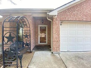 2170 Rachel Ln in Round Rock, TX - Foto de edificio - Building Photo
