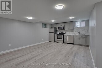 151 Dauphin Ave in Kingston, ON - Building Photo - Building Photo