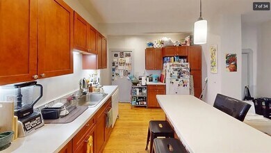 22 Boynton St, Unit 1 in Boston, MA - Building Photo - Building Photo