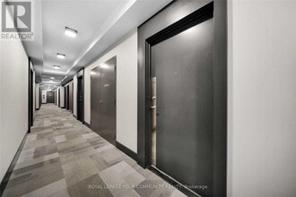 7895 Jane St in Vaughan, ON - Building Photo - Building Photo