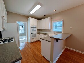 1362 Valmont Trace NE in Marietta, GA - Building Photo - Building Photo