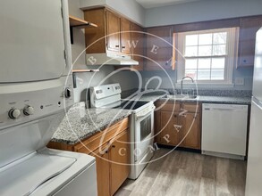 4126 Newcastle Dr-Unit -#1 in Sylvania, OH - Foto de edificio - Building Photo