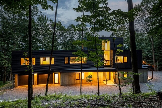 property at 40 Rue Mont Aki