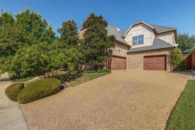 property at 4546 Warwick Ln