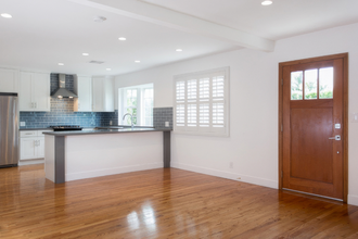 2404 Boone Ave in Los Angeles, CA - Building Photo - Building Photo