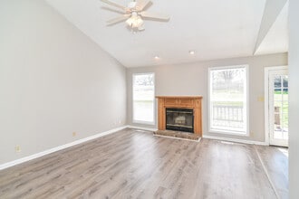 3507 Clearwater Dr in Clarksville, TN - Building Photo - Building Photo