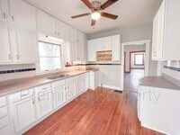 2112 State Ave photo'