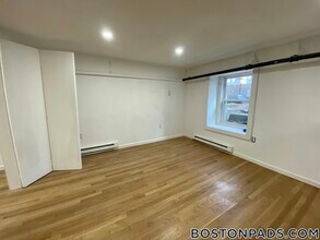 686 Parker St in Boston, MA - Building Photo - Building Photo