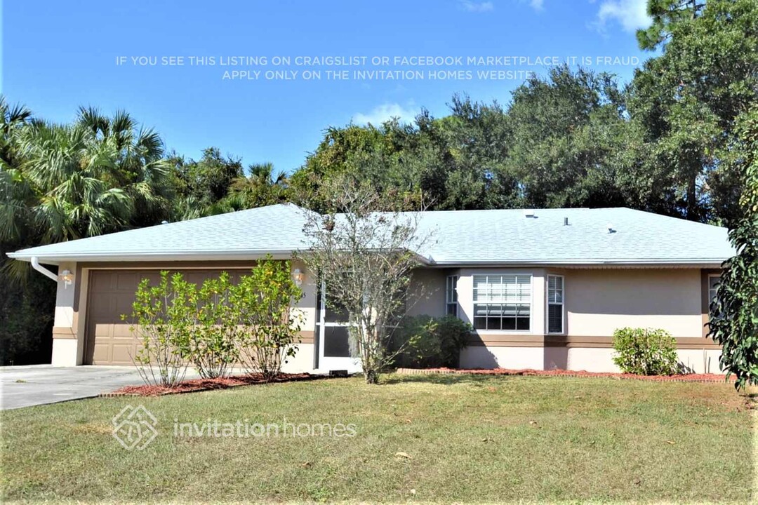 3545 Junction St in North Port, FL - Building Photo