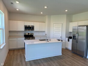1048 Bald Tree Dr in Westfield, IN - Foto de edificio - Building Photo